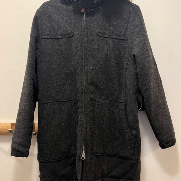 Woolrich medium wool parka. - Picture 4 of 8